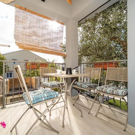 Вилла Bella Vista Свети-Филип-и-Яков