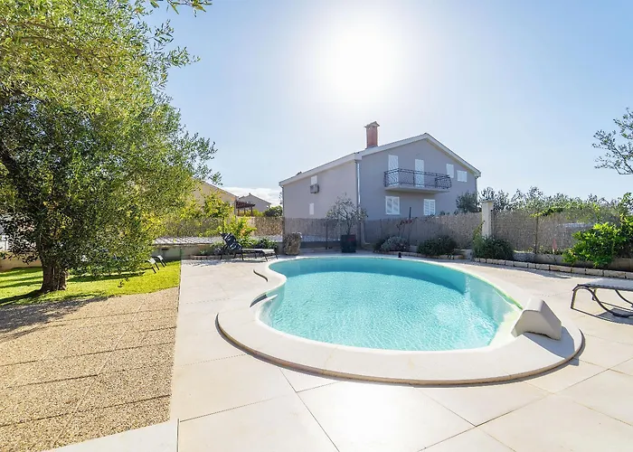 Вилла Bella Vista Свети-Филип-и-Яков